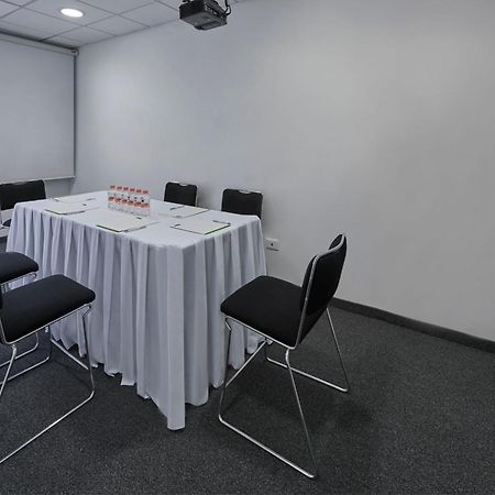 City Express Junior By Marriott Toluca Aeropuerto Exterior foto