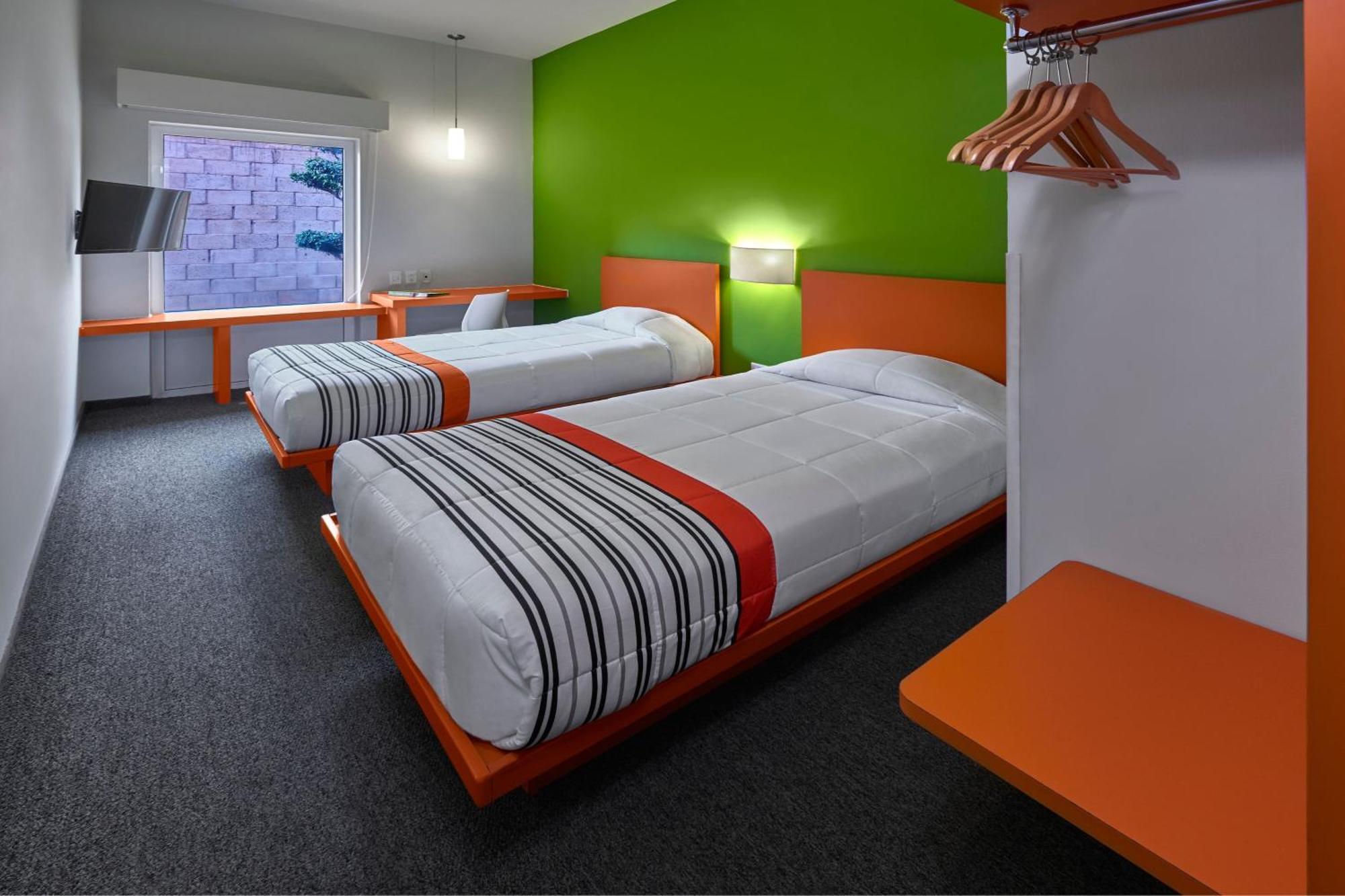 City Express Junior By Marriott Toluca Aeropuerto Exterior foto