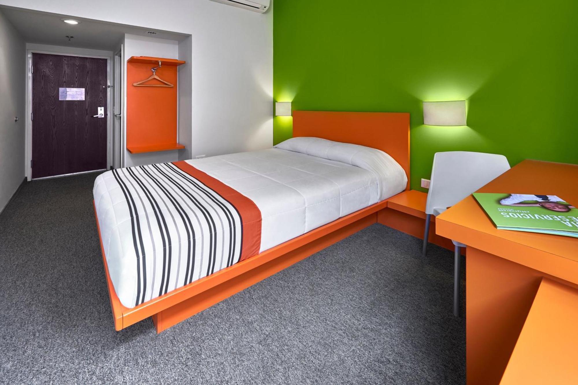 City Express Junior By Marriott Toluca Aeropuerto Exterior foto