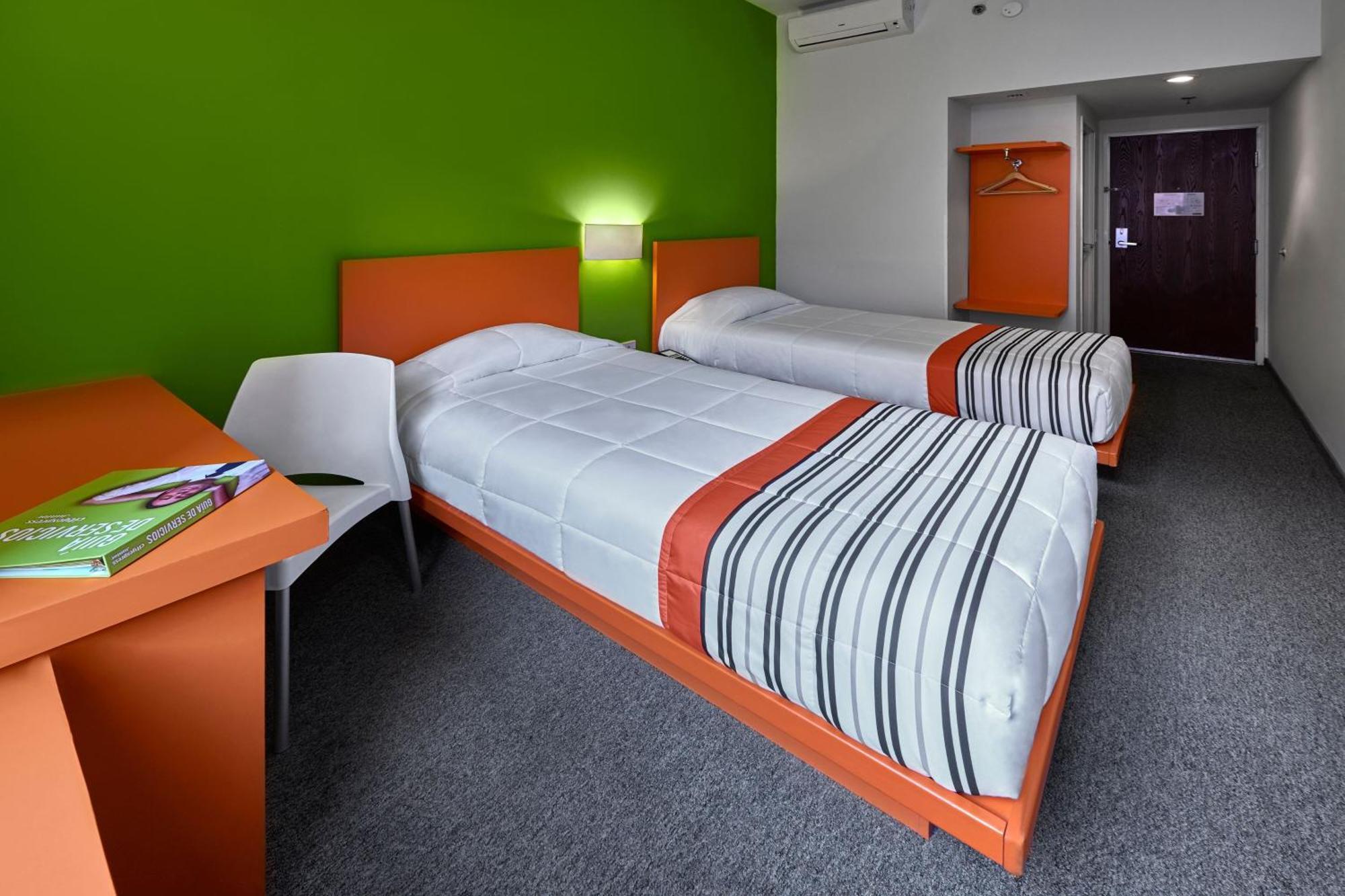 City Express Junior By Marriott Toluca Aeropuerto Exterior foto