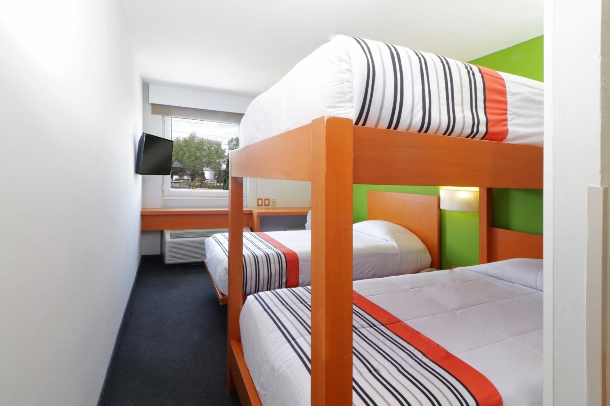 City Express Junior By Marriott Toluca Aeropuerto Exterior foto