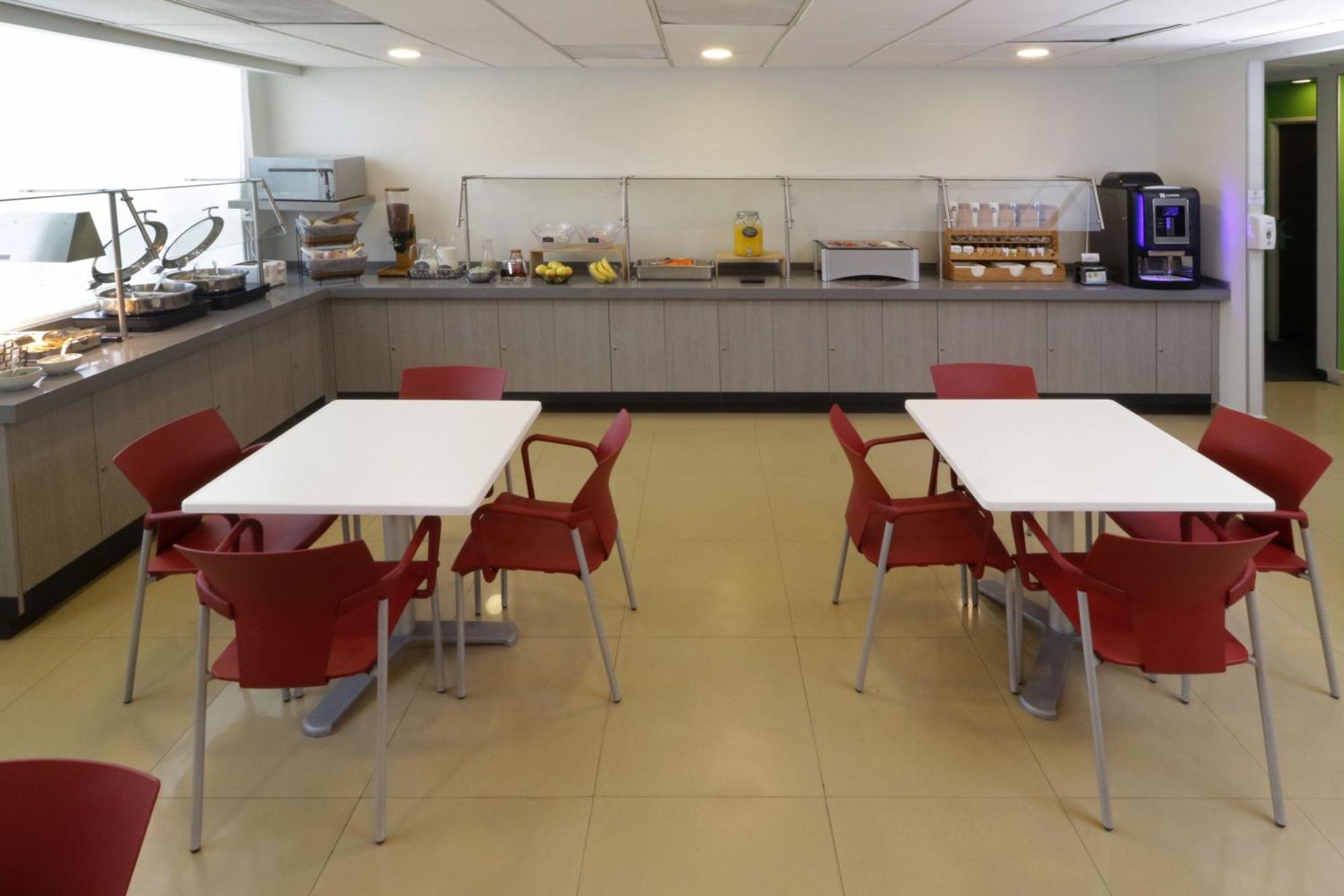 City Express Junior By Marriott Toluca Aeropuerto Exterior foto