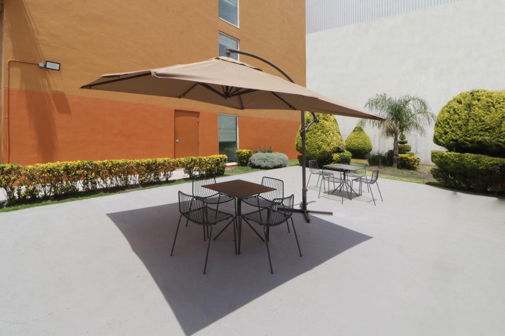 City Express Junior By Marriott Toluca Aeropuerto Exterior foto