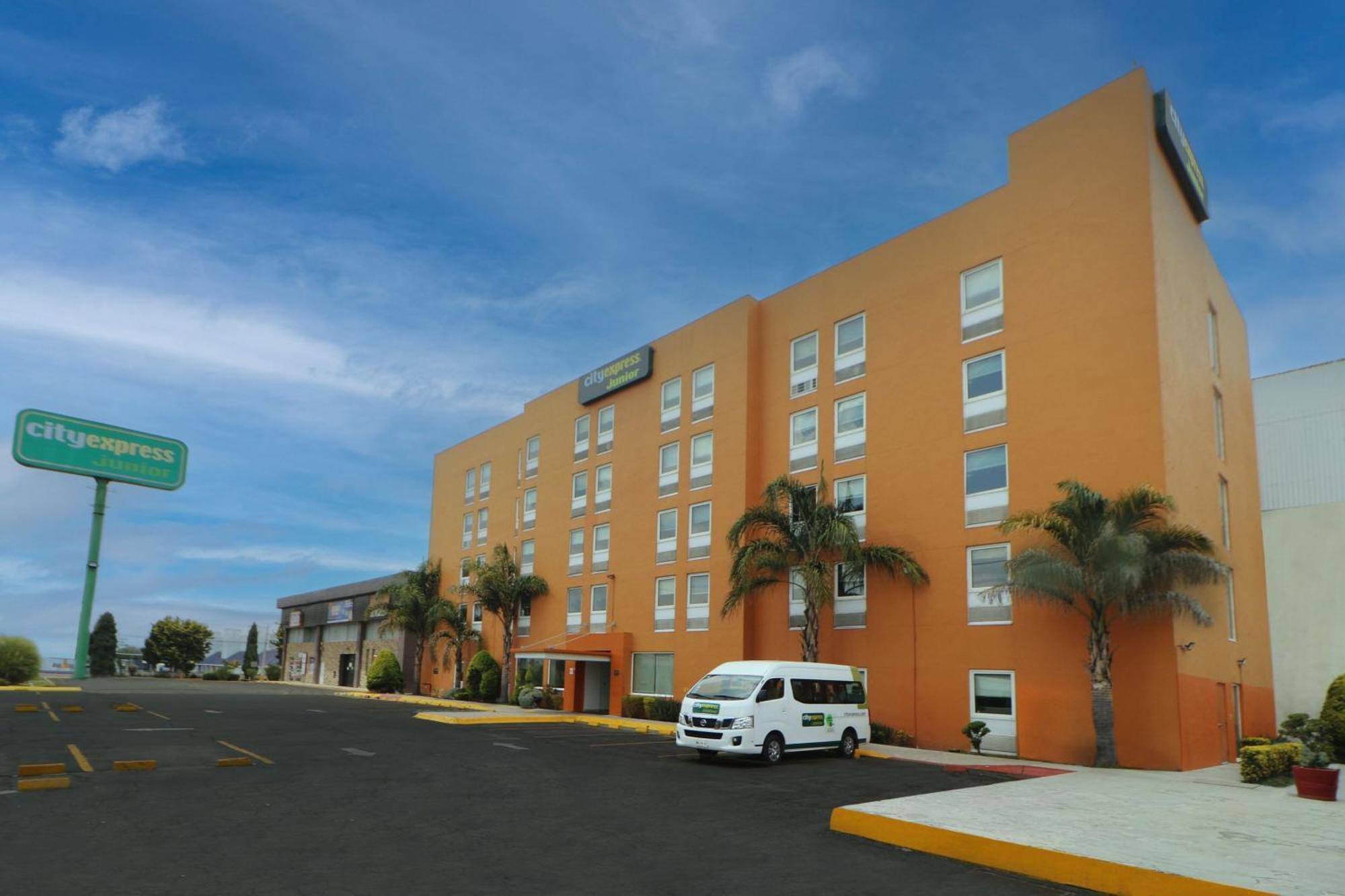 City Express Junior By Marriott Toluca Aeropuerto Exterior foto